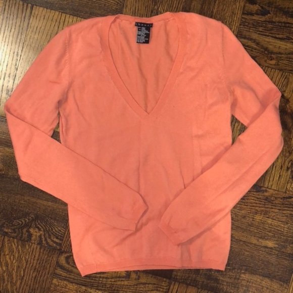 Theory Peach V-Neck Wool Sweater - Picture 2 of 7